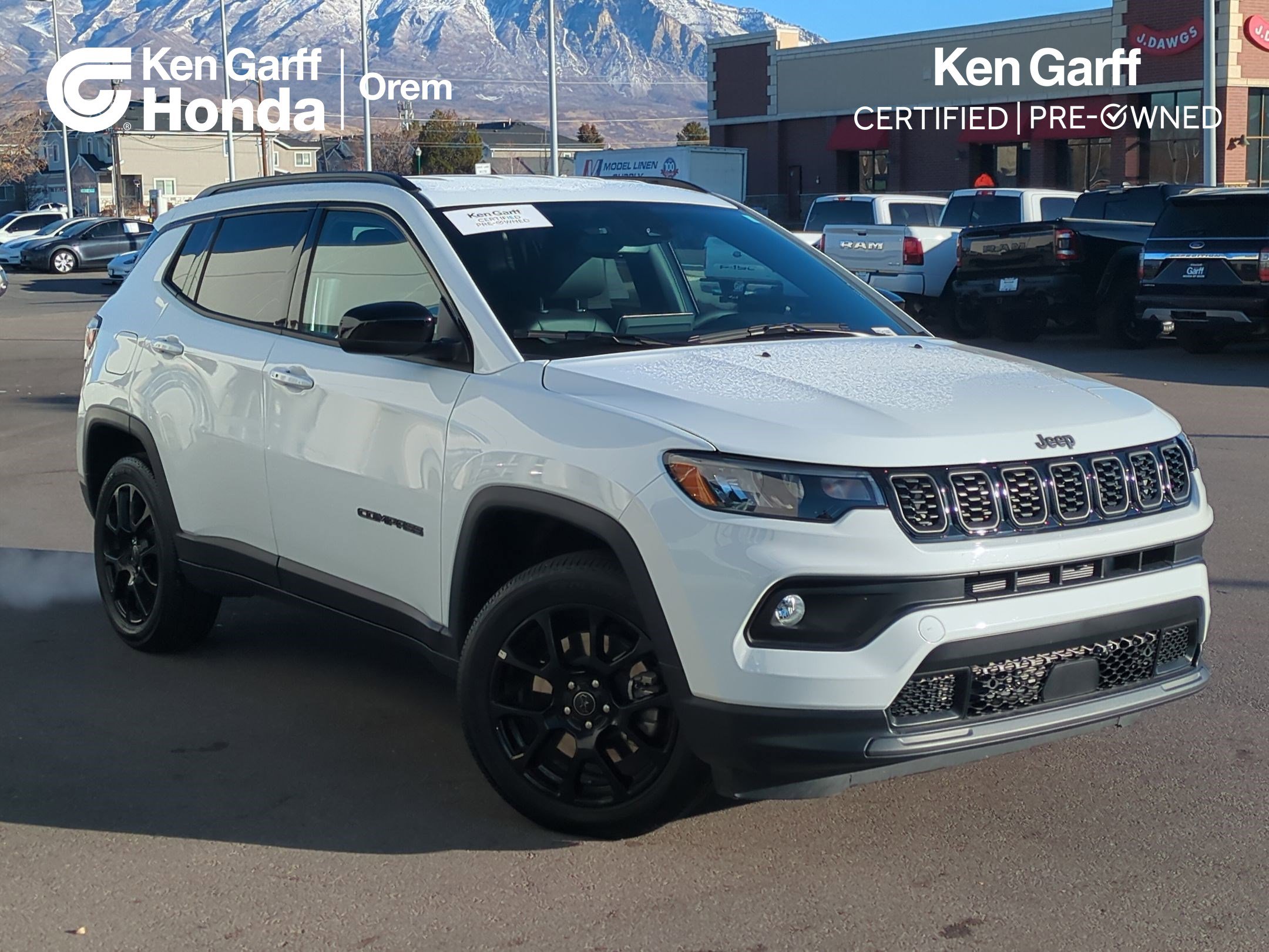 2025 Jeep Compass Latitude's photo