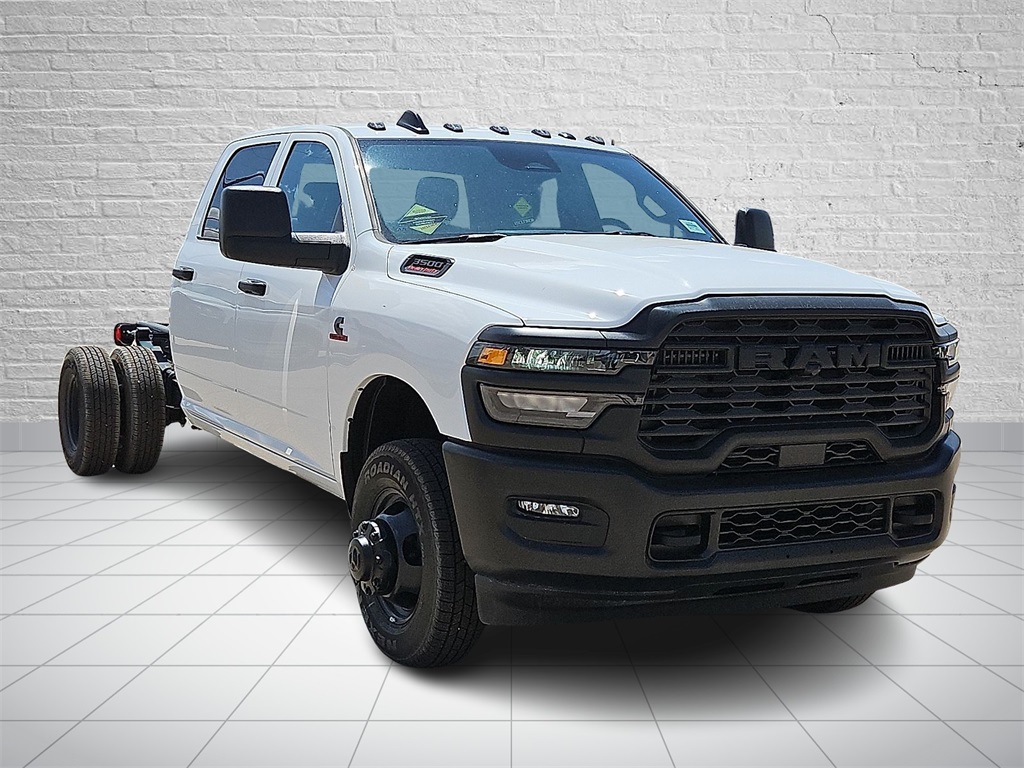 2025 Ram 3500 Tradesman photo 6