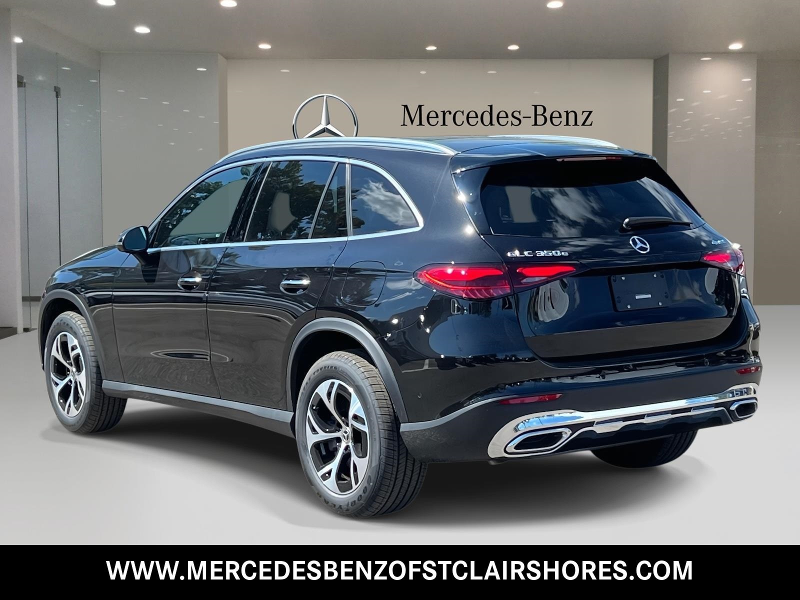 2026 Mercedes Benz GLC 350e 4MATIC photo 3