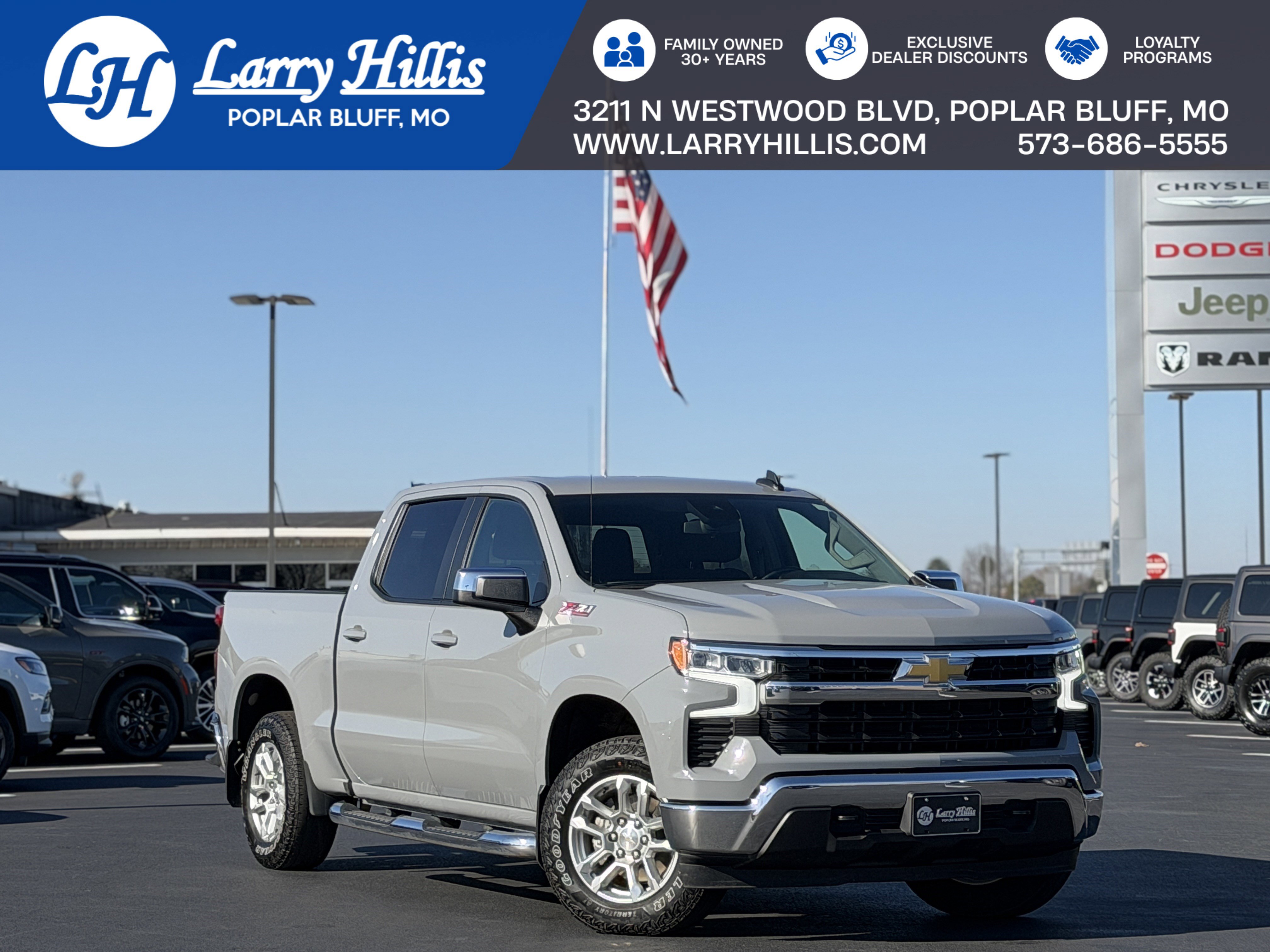 2024 Chevrolet Silverado 1500 LT's photo