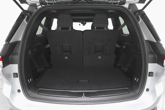 2025 Jeep Grand Cherokee Laredo X photo 25