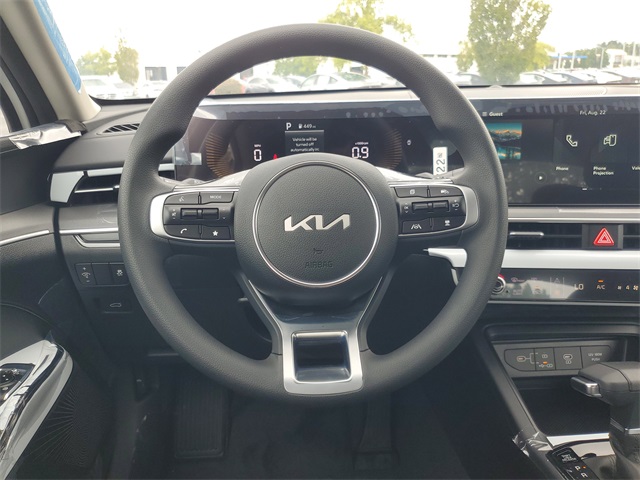 2026 Kia K5 LXS photo 9