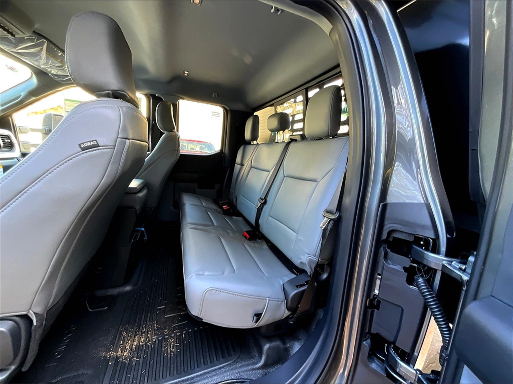 2026 Ford F-350 XL photo 9
