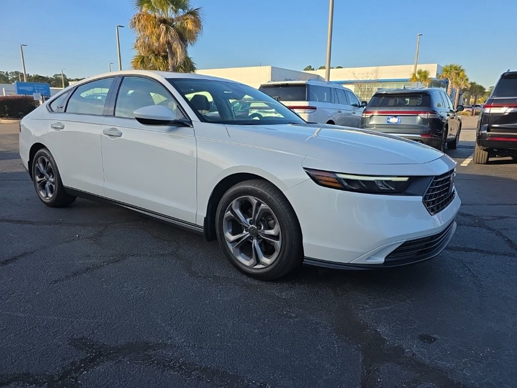 2024 Honda Accord EX's photo