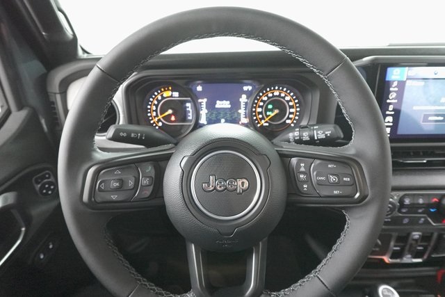 2025 Jeep Wrangler Sport S photo 13