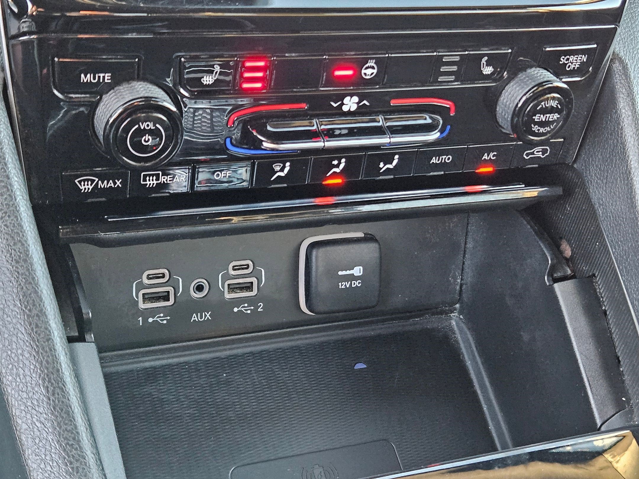 2024 Jeep Grand Cherokee Altitude photo 22