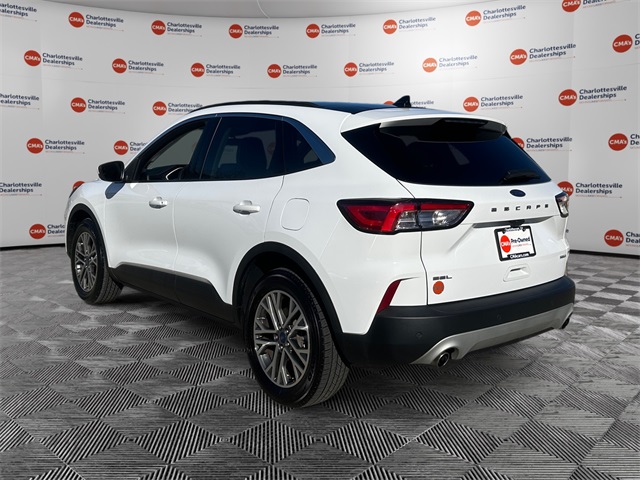 2022 Ford Escape SEL photo 3