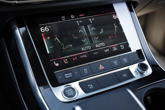 2025 Audi Q7 55 Premium Plus photo 34