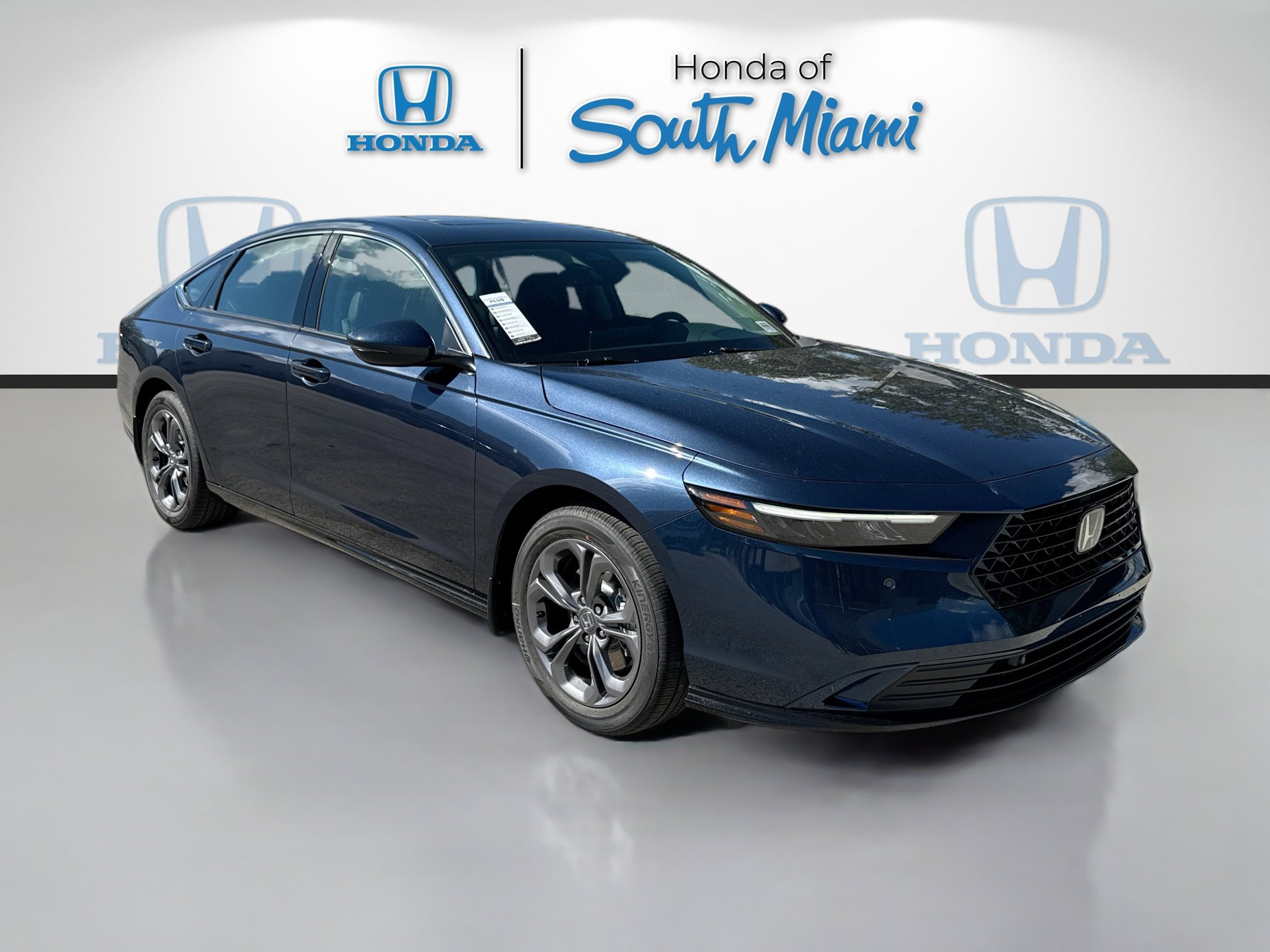2025 Honda Accord Hybrid EX-L's photo