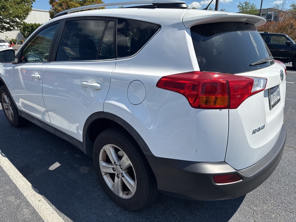 2013 Toyota RAV4 XLE photo 3