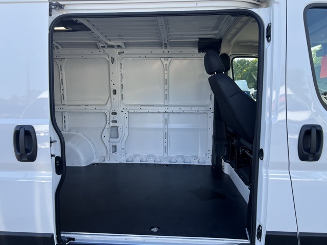 2025 Ram ProMaster 1500 photo 9