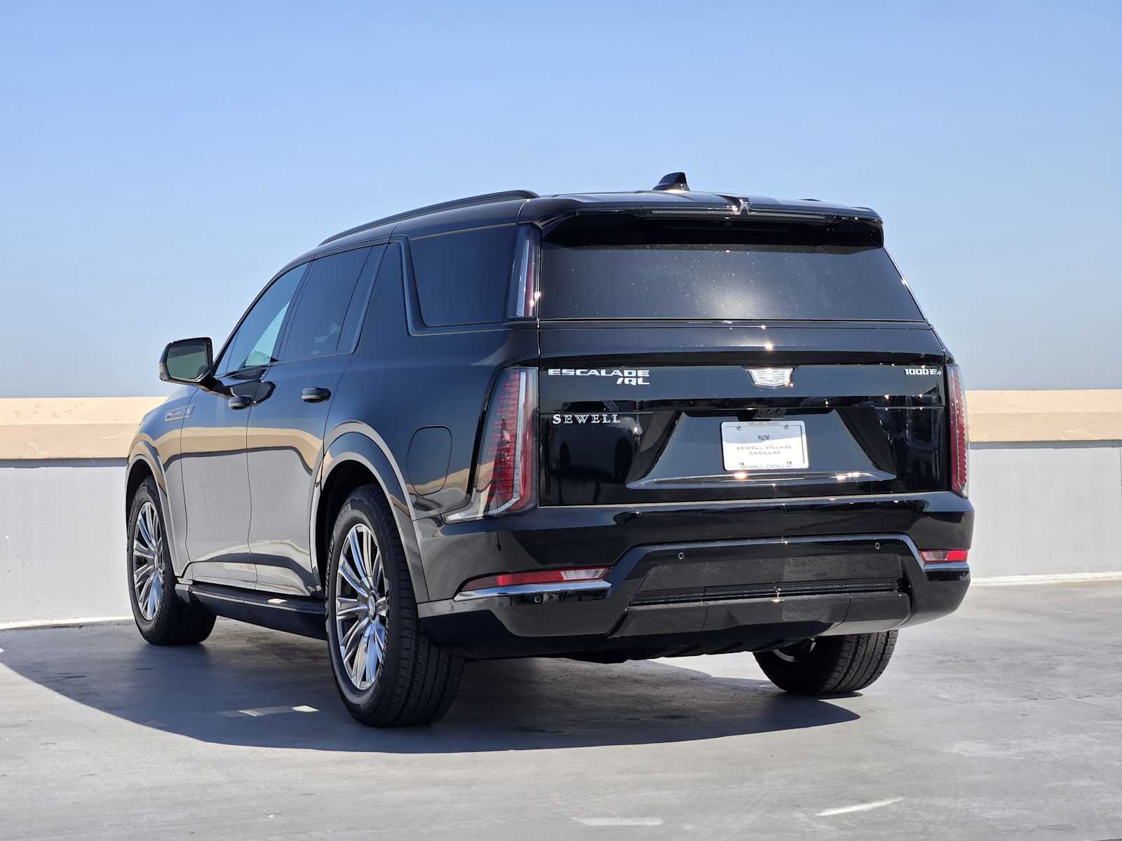 2026 Cadillac Escalade Sport photo 2