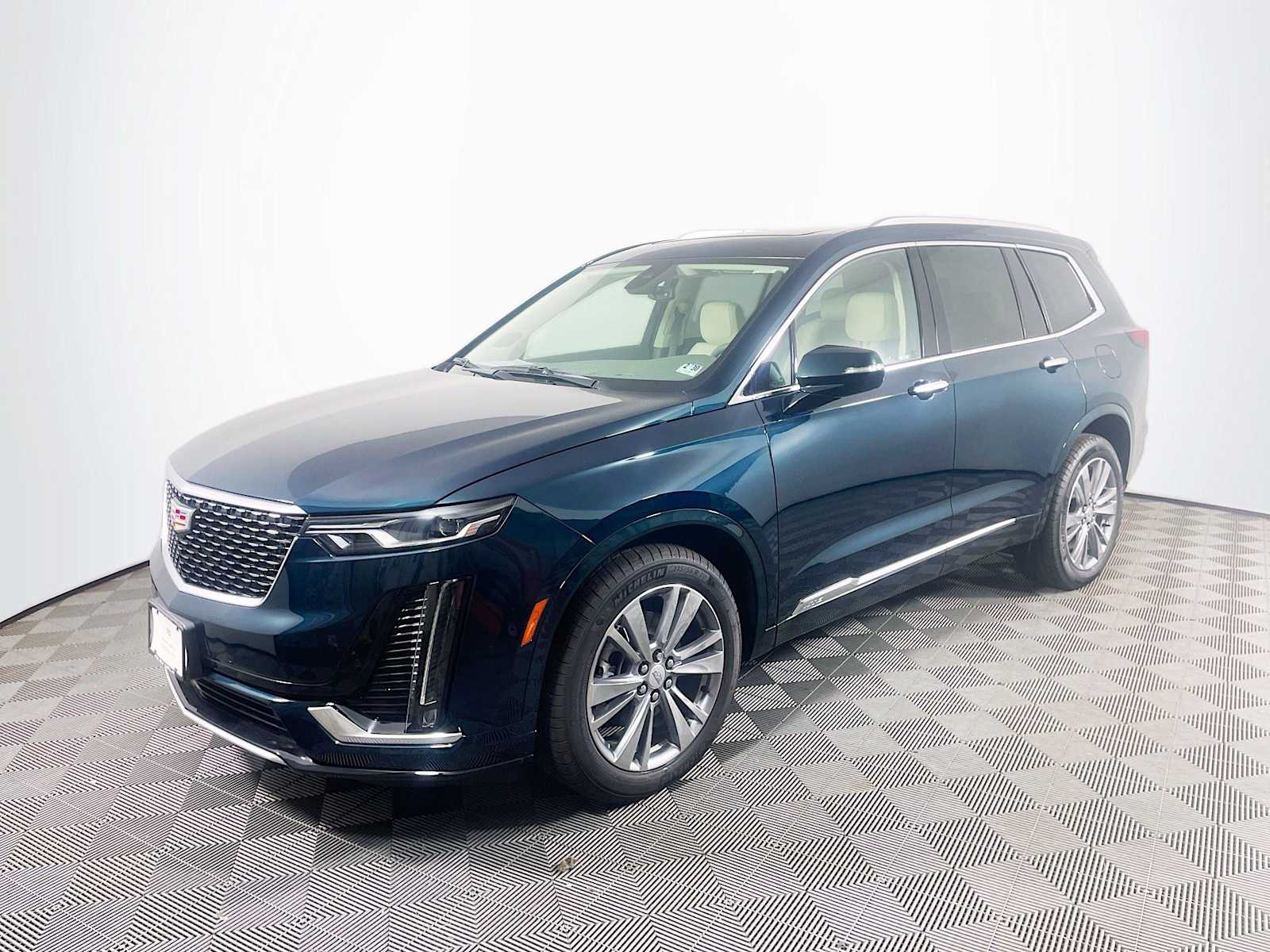 2025 Cadillac XT6 Premium Luxury's photo