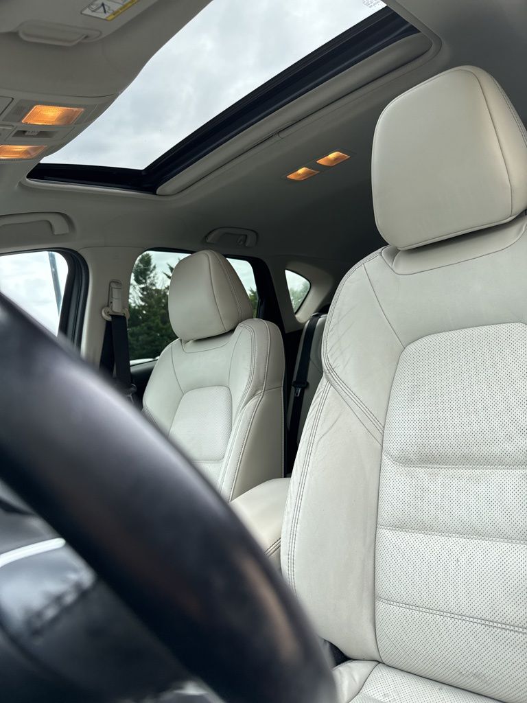 2017 Mazda CX-5 Grand Touring Select photo 32
