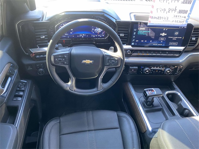 2023 Chevrolet Silverado 1500 High Country photo 15