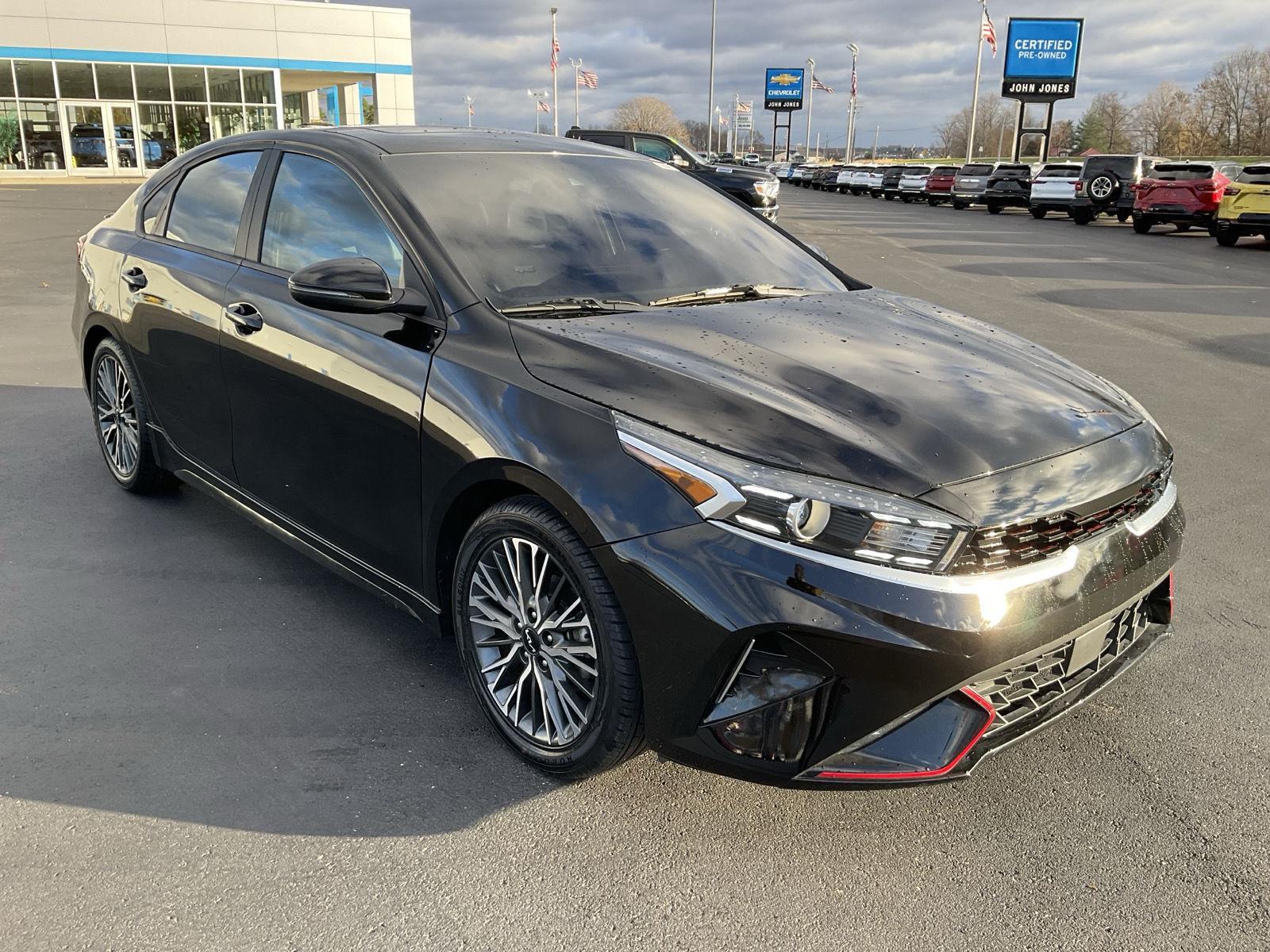 2022 Kia Forte GT-Line photo 3