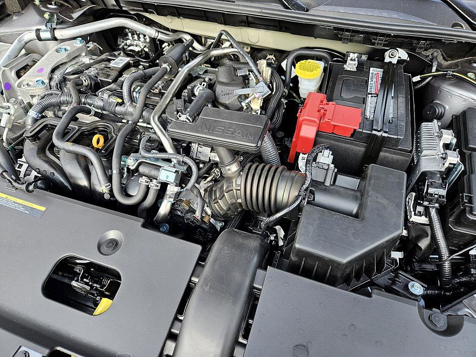 2025 Nissan Sentra SV photo 17