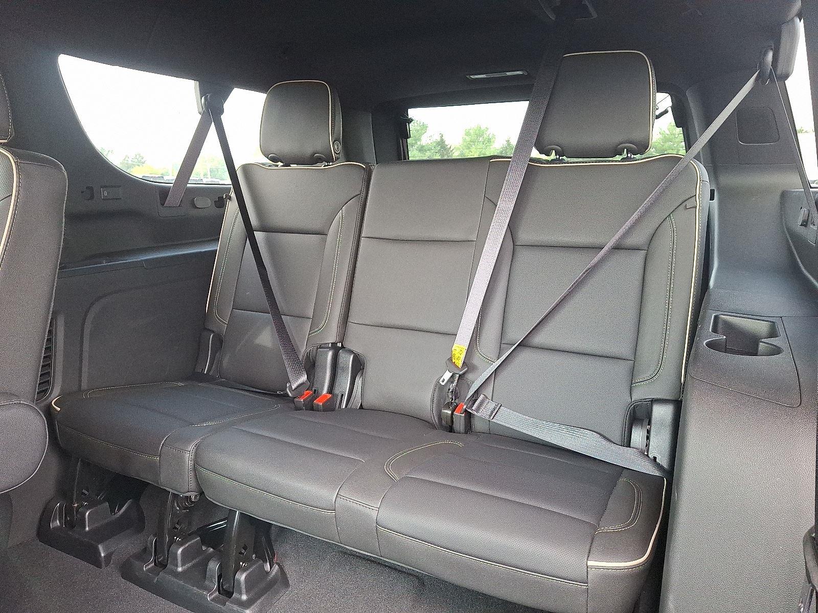 2024 Chevrolet Suburban Premier photo 11