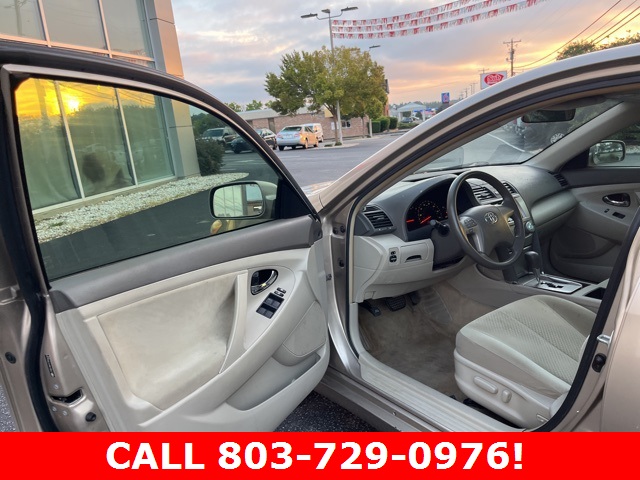 2007 Toyota Camry LE photo 4
