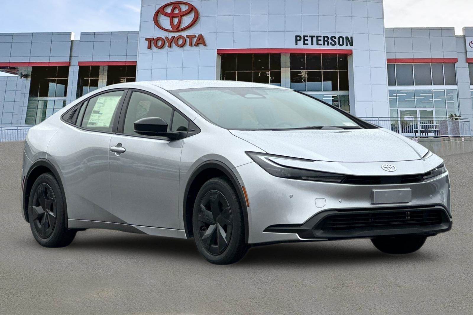 2026 Toyota Prius LE photo 2