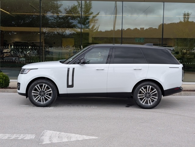 2025 Land Rover Range Rover SE photo 2