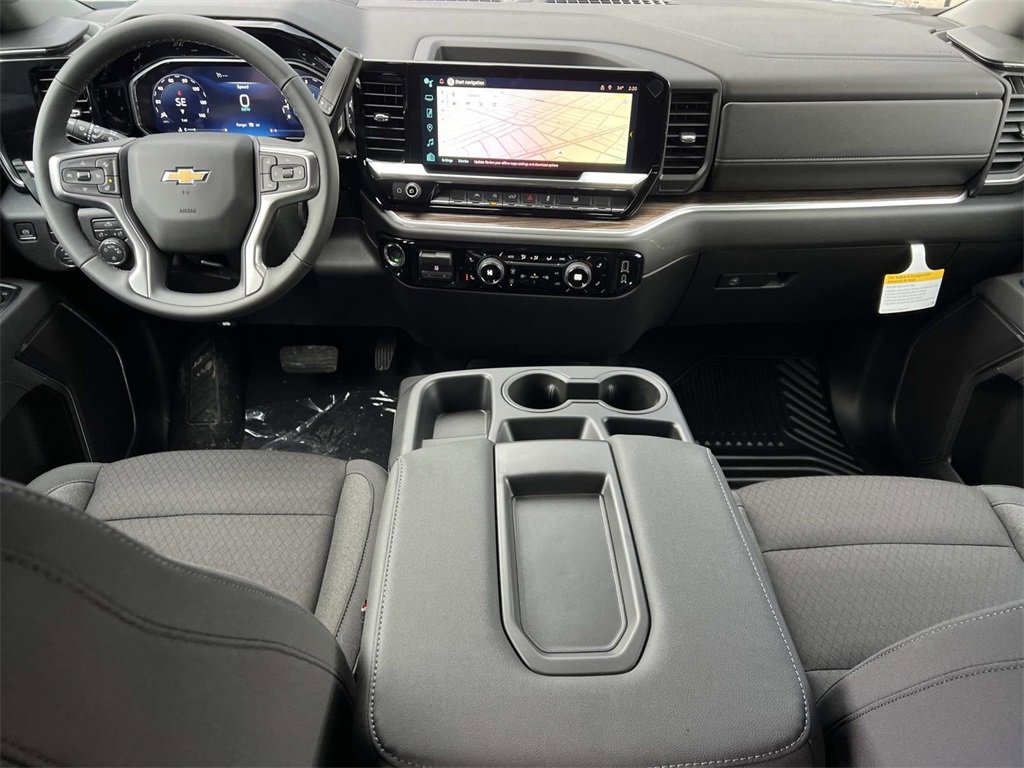 2026 Chevrolet Silverado 1500 LT photo 3