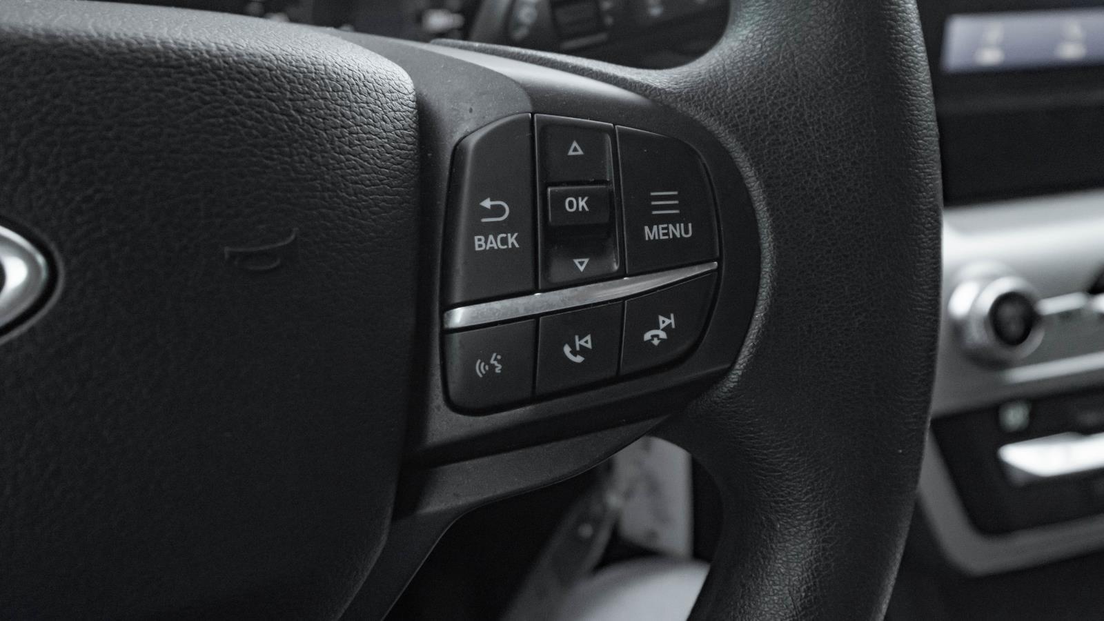 2021 Ford Explorer Base photo 13