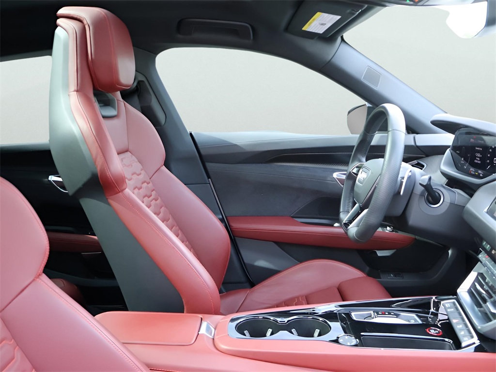 2023 Audi e-tron GT Prestige photo 8