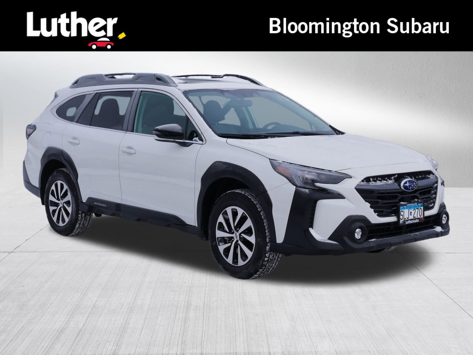 2025 Subaru Outback Premium's photo