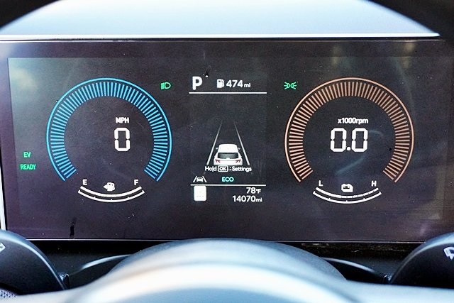 Used 2025 Gray Hyundai Blue image 33