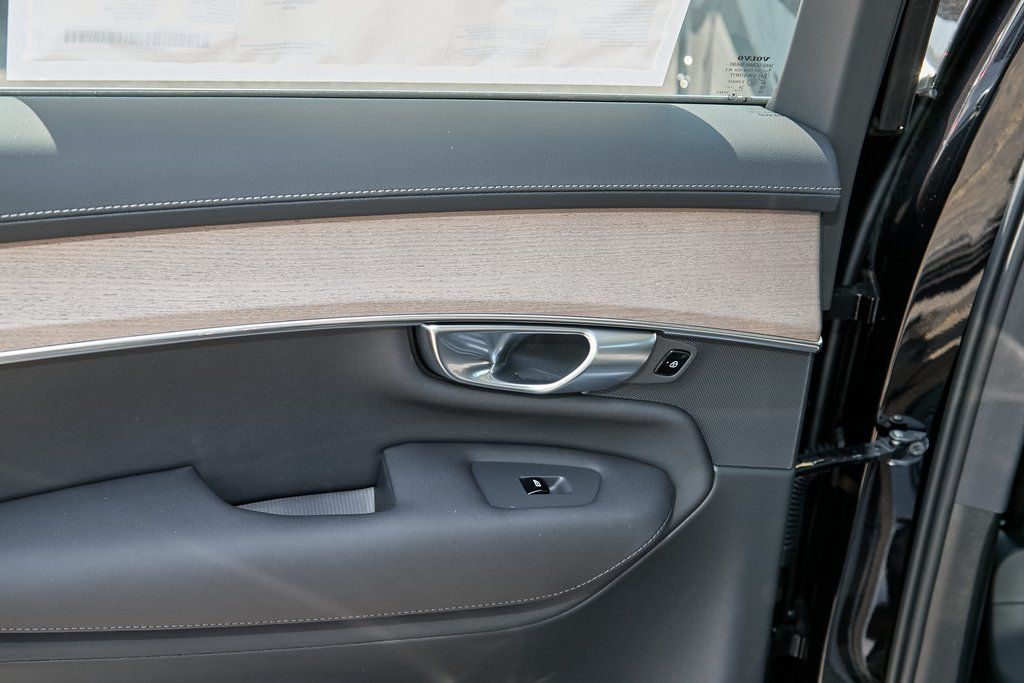 2026 VOLVO XC90 - Image 15