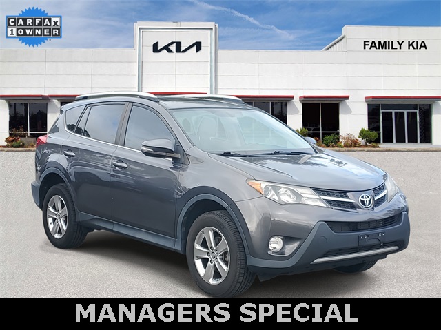 2015 Toyota RAV4 XLE's photo