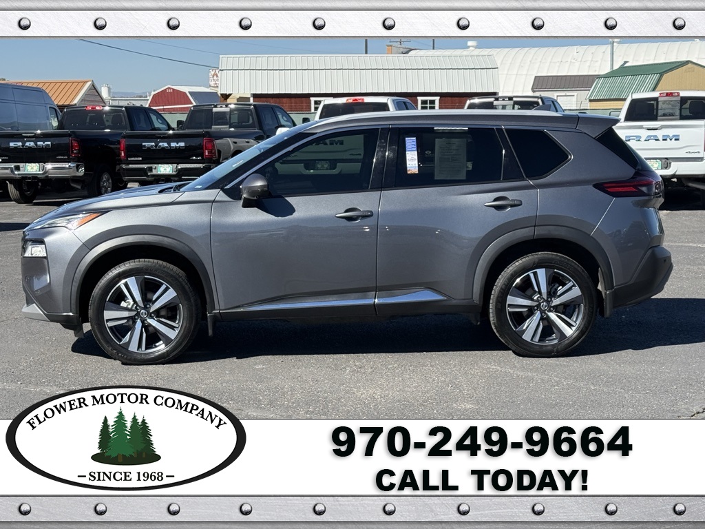 2021 Nissan Rogue SL photo 3