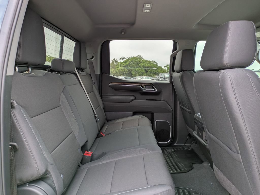2025 Chevrolet Silverado 1500 LT photo 26