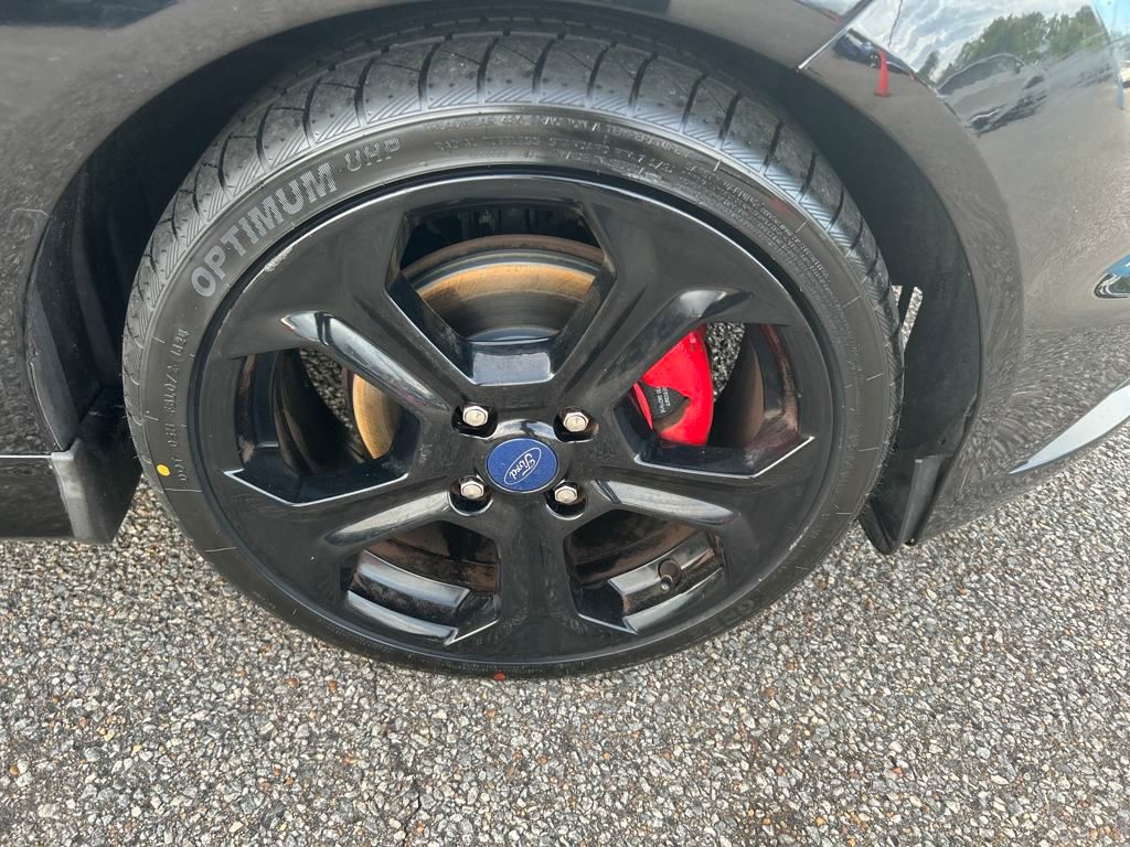 2018 Ford Fiesta ST photo 9