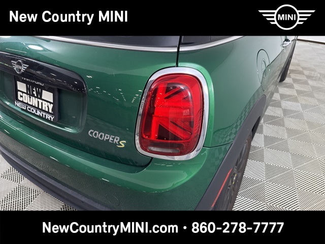 2022 Mini Cooper SE Signature photo 13