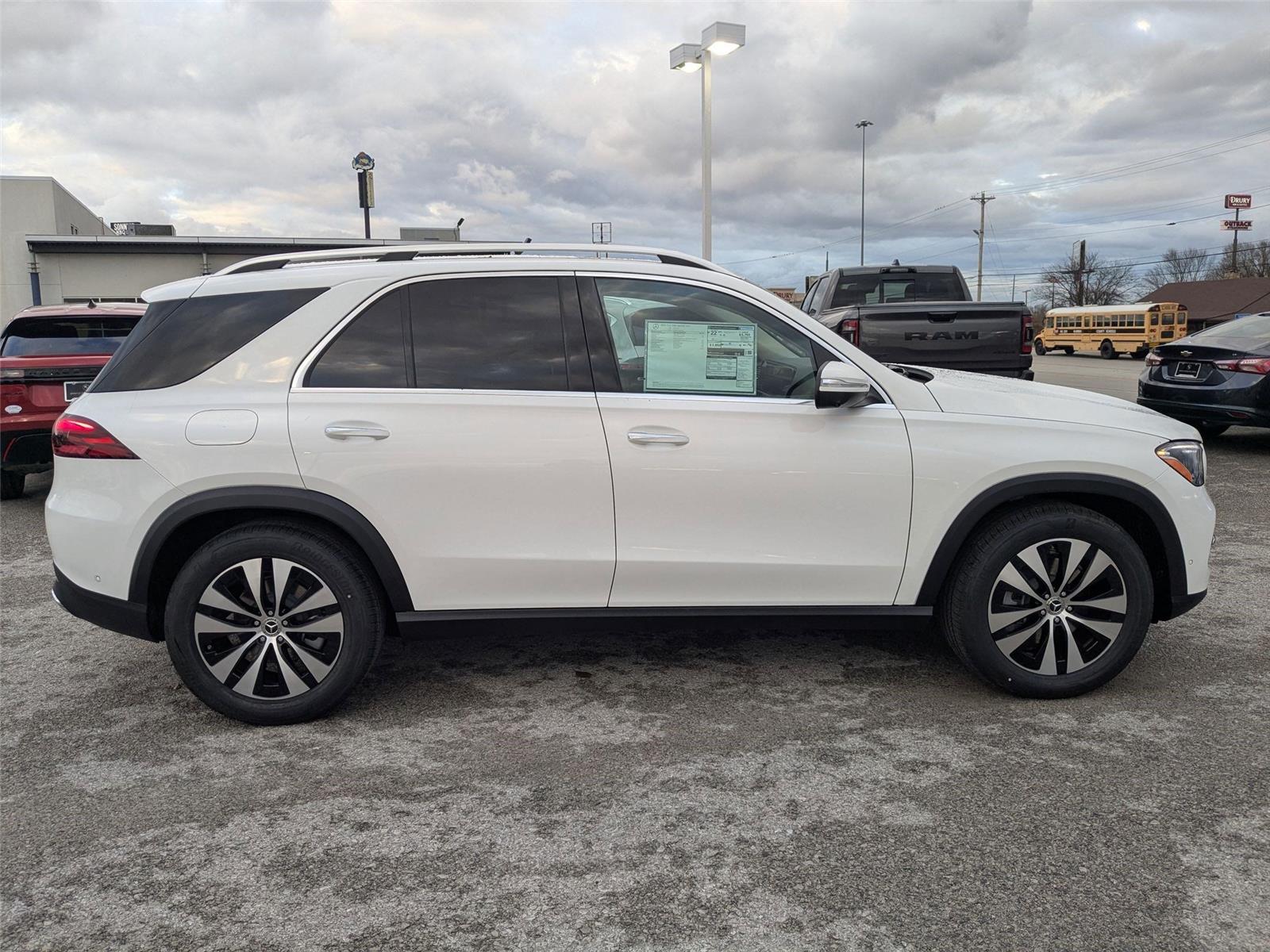 2026 Mercedes Benz GLE 350 4MATIC photo 4