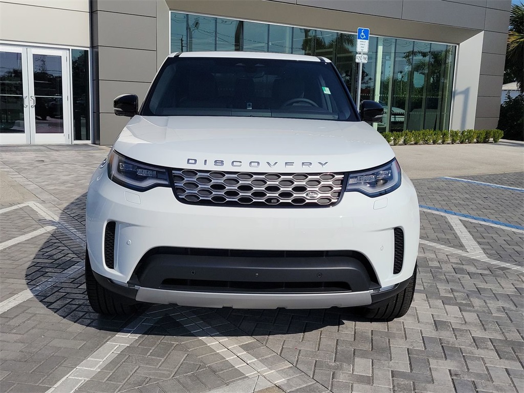 2025 Land Rover Discovery S photo 6