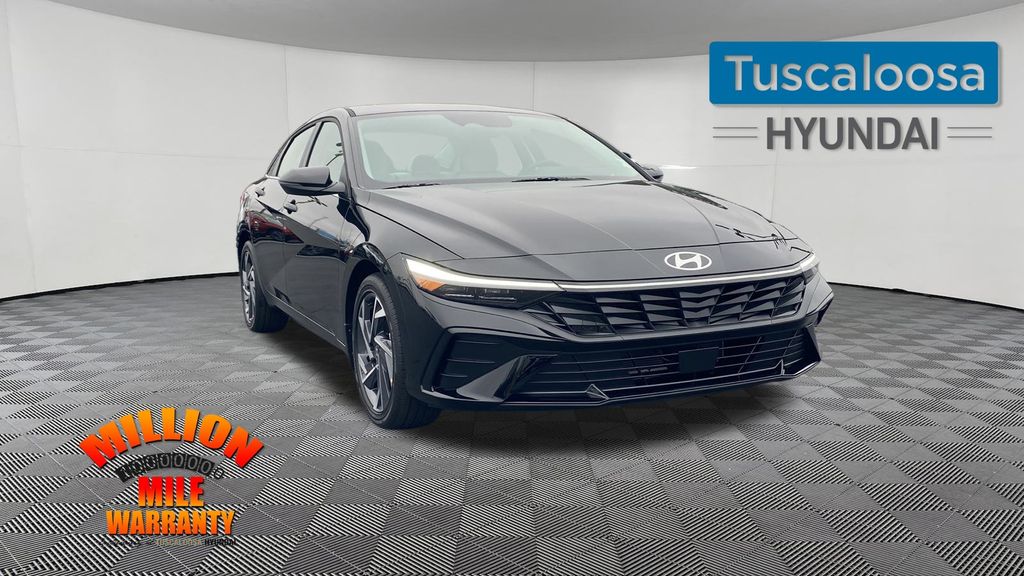 2026 Hyundai Elantra Limited's photo