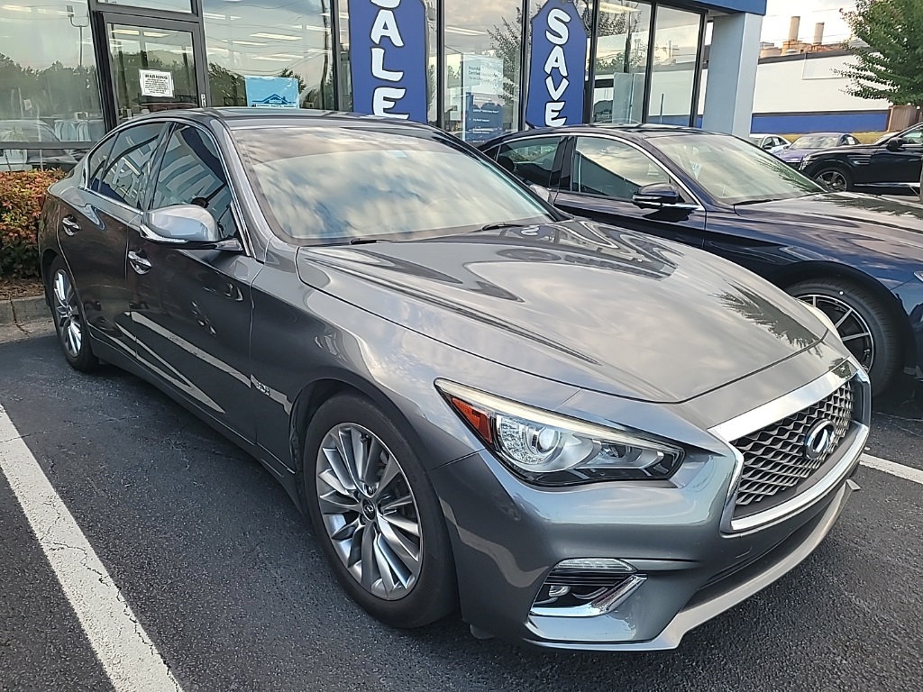 2018 Infiniti Q50 3.0t LUXE photo 2