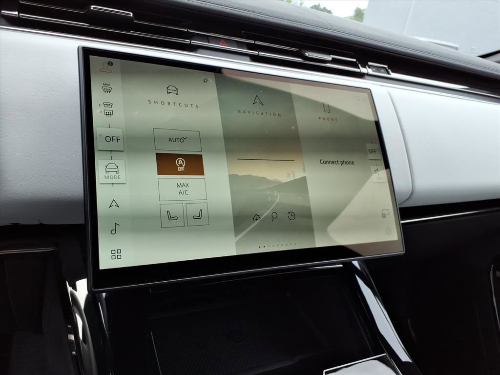 2025 Land Rover Range Rover Sport SE photo 16