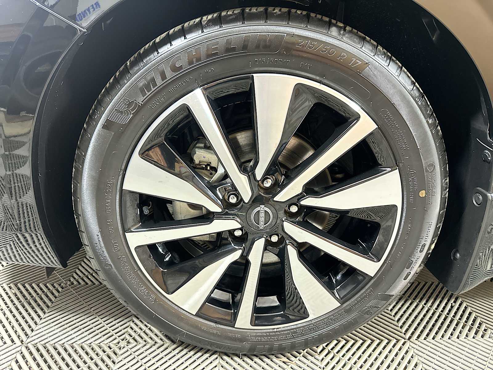 2024 Nissan Sentra SV photo 28