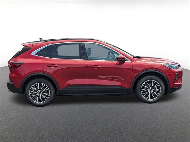 2025 Ford Escape Plug-In Hybrid photo 2
