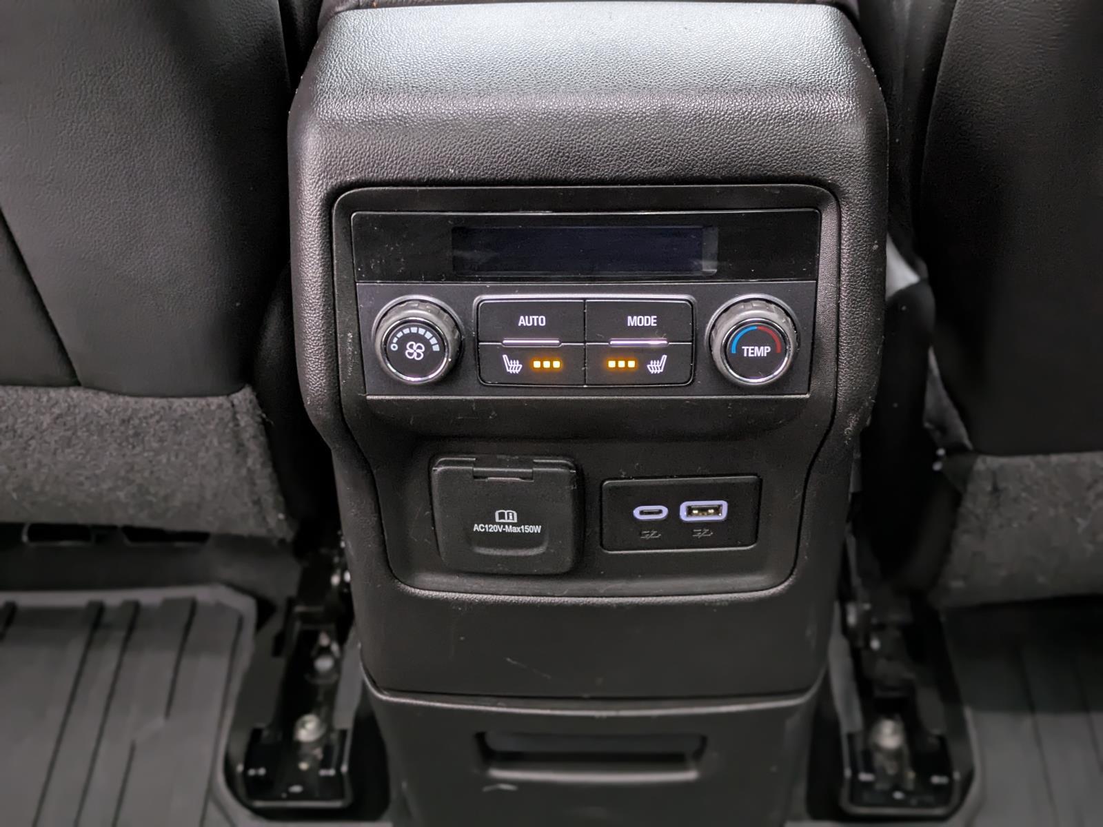 2023 Gmc Acadia AT4 photo 2