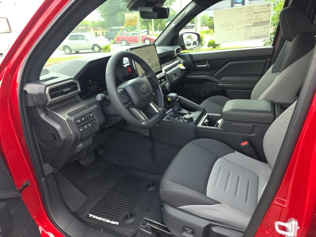 2025 Toyota Tacoma TRD Off-Road photo 9