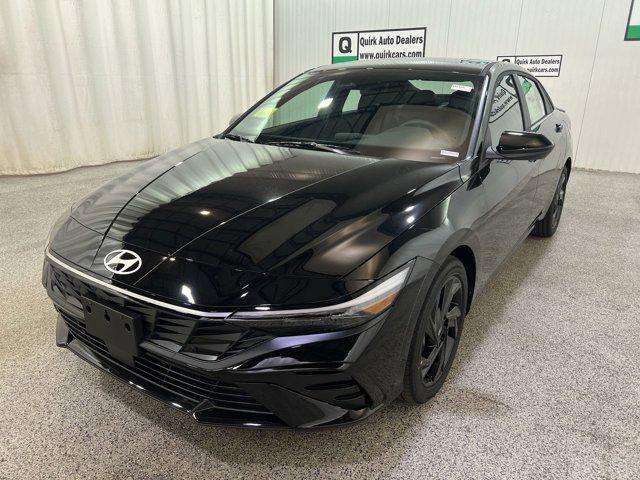 2026 Hyundai Elantra SEL Sport photo 3