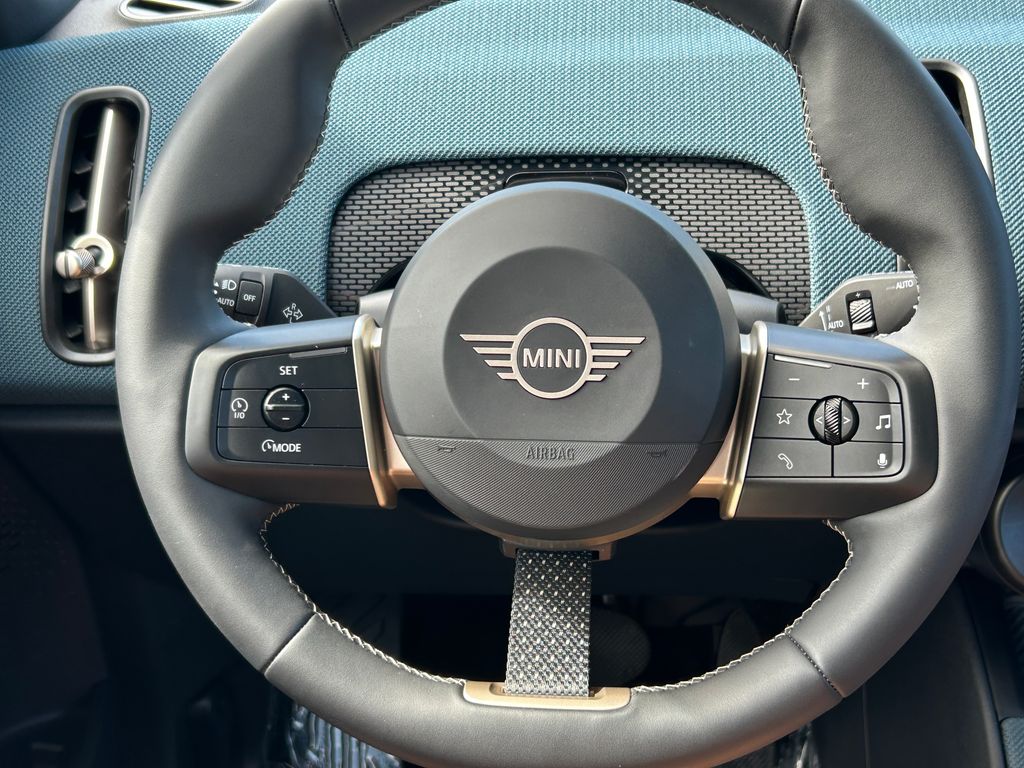 2025 Mini Countryman SE ALL4 photo 17