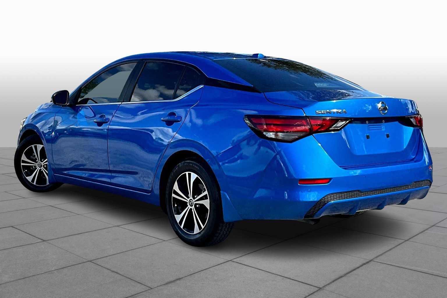 2022 Nissan Sentra SV photo 11