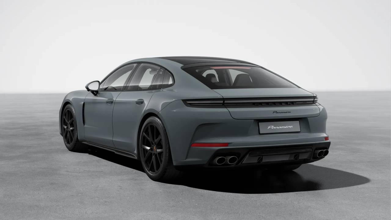 2026 Porsche Panamera 4 photo 3