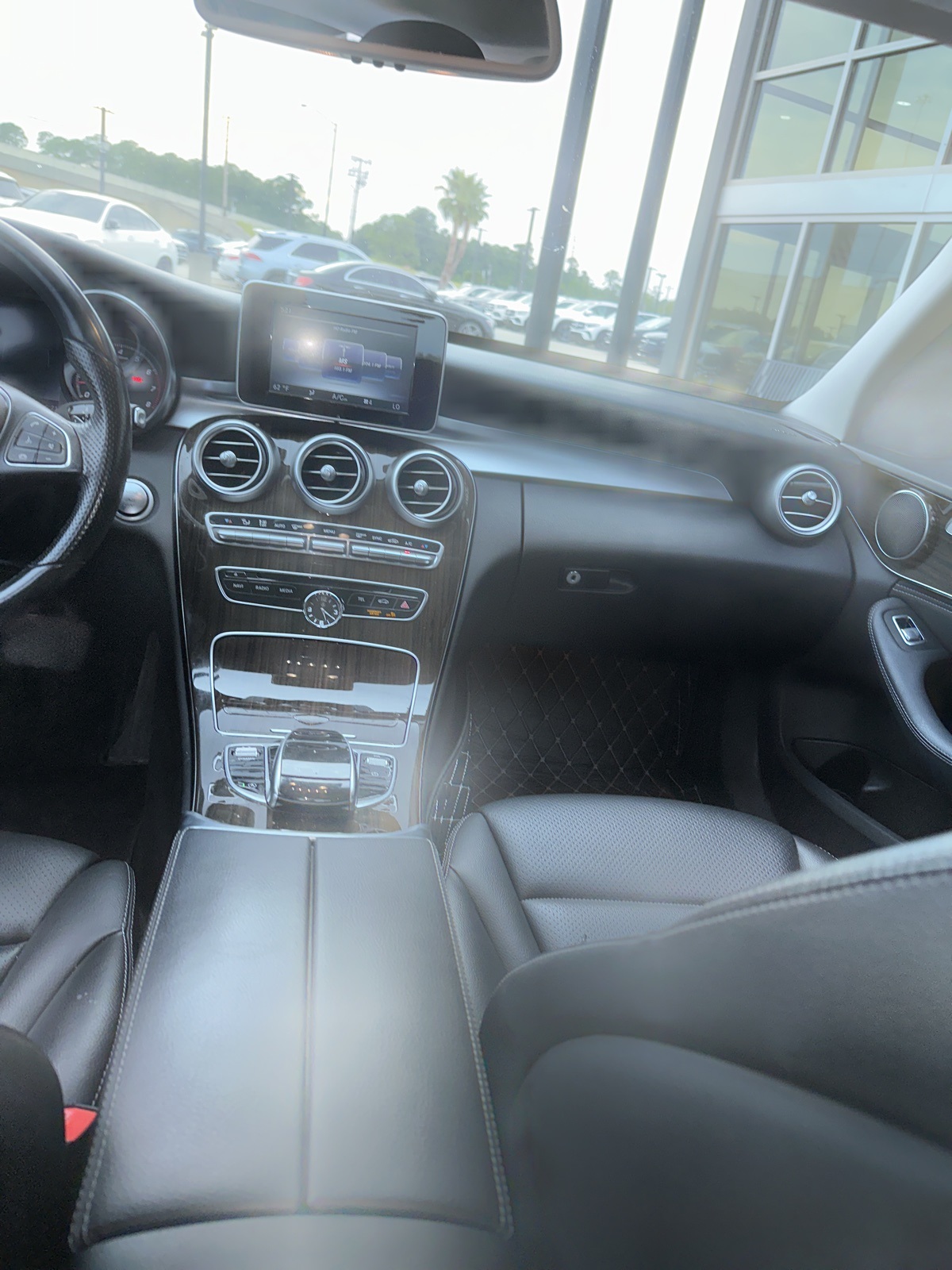 2016 Mercedes Benz C 300 4MATIC photo 4
